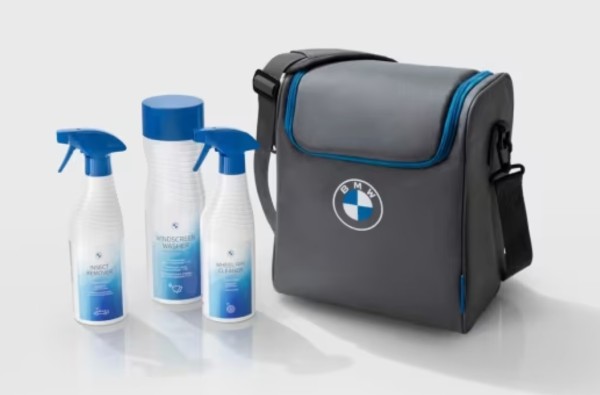 BMW Pflegetasche Sommeredition Felgenreiniger Insektenentferner Scheibenklar BMW Tasche